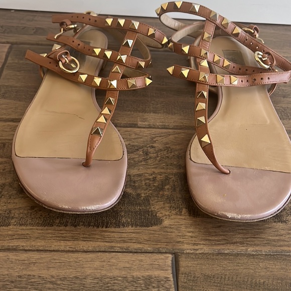 Valentino Rockstud Sandals in Tan - Picture 3 of 3